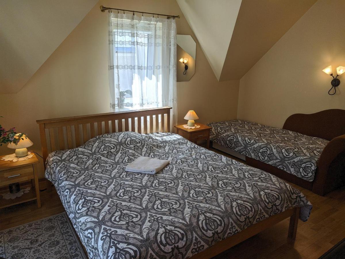Guest House Nika - Cottages And Rooms In The Heart Of Palanga City Center 外观 照片