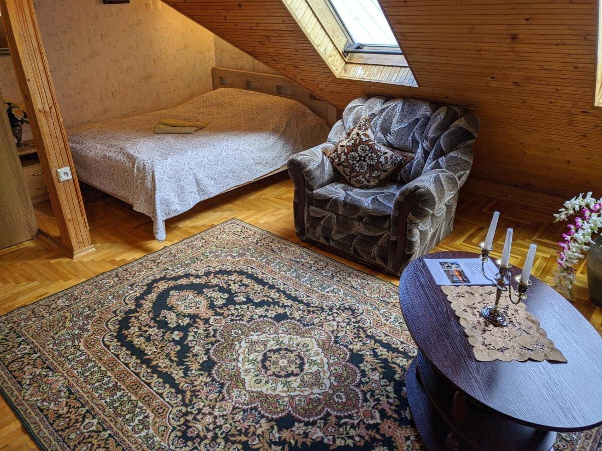 Guest House Nika - Cottages And Rooms In The Heart Of Palanga City Center 外观 照片