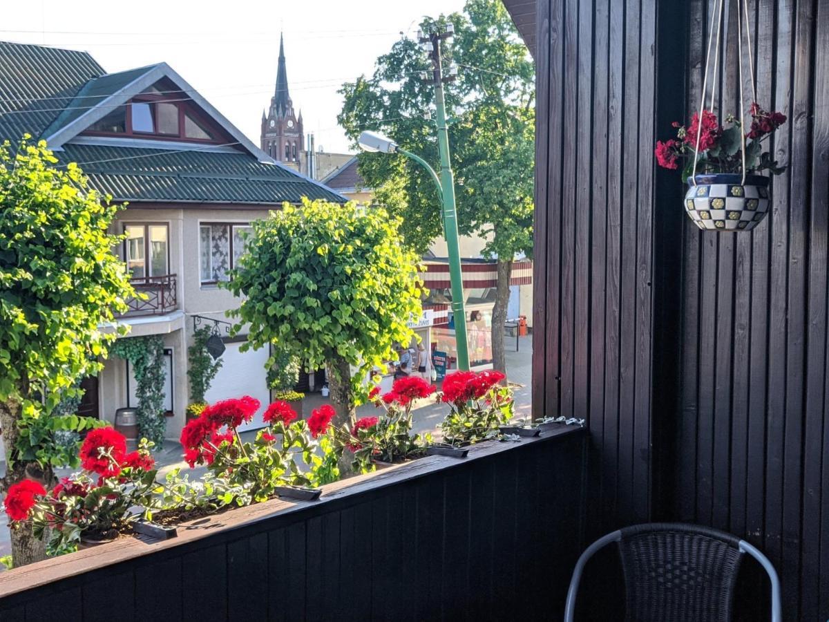 Guest House Nika - Cottages And Rooms In The Heart Of Palanga City Center 外观 照片