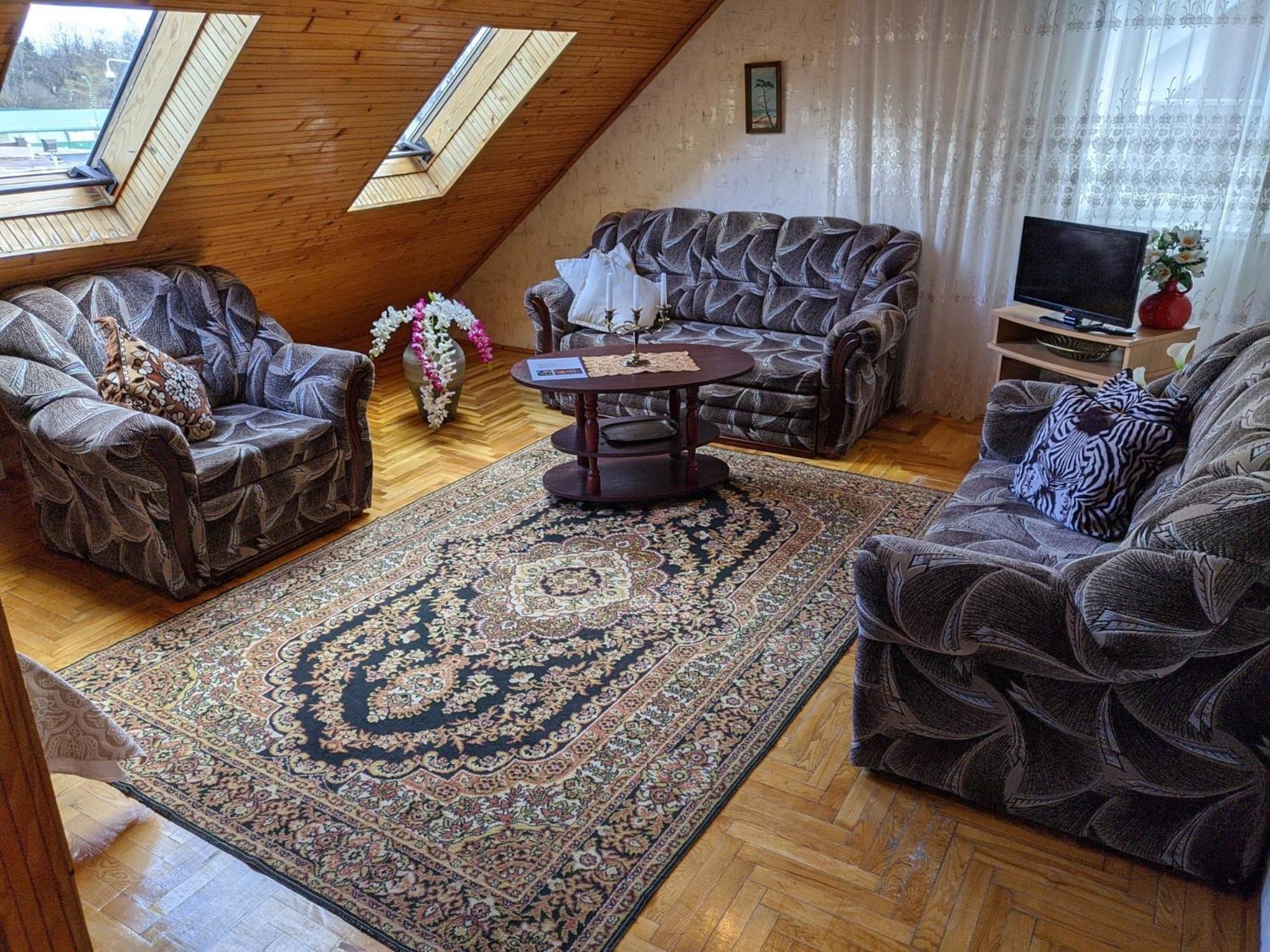 Guest House Nika - Cottages And Rooms In The Heart Of Palanga City Center 外观 照片